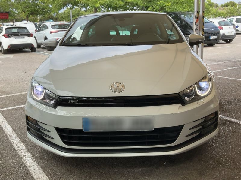 Volkswagen Scirocco 2.0 TSI R-Line BlueMotion Tech — zdjęcie 9