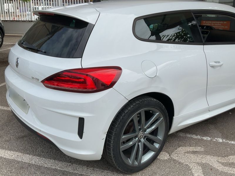 Volkswagen Scirocco 2.0 TSI R-Line BlueMotion Tech — zdjęcie 6