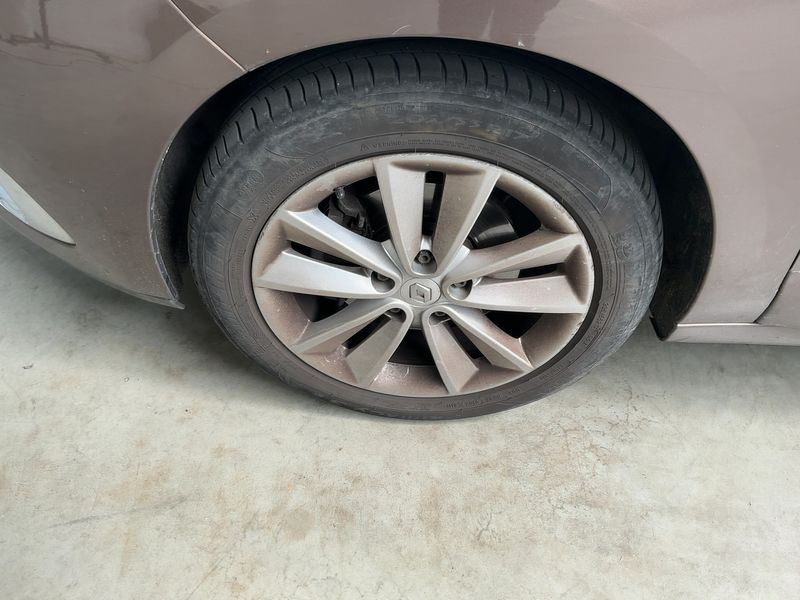 Renault Grand Scenic 1.4 TCe Luxe 2012 – снимка 3