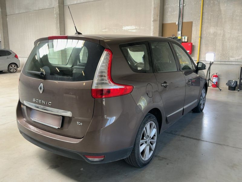Renault Grand Scenic 1.4 TCe Luxe 2012 – снимка 8