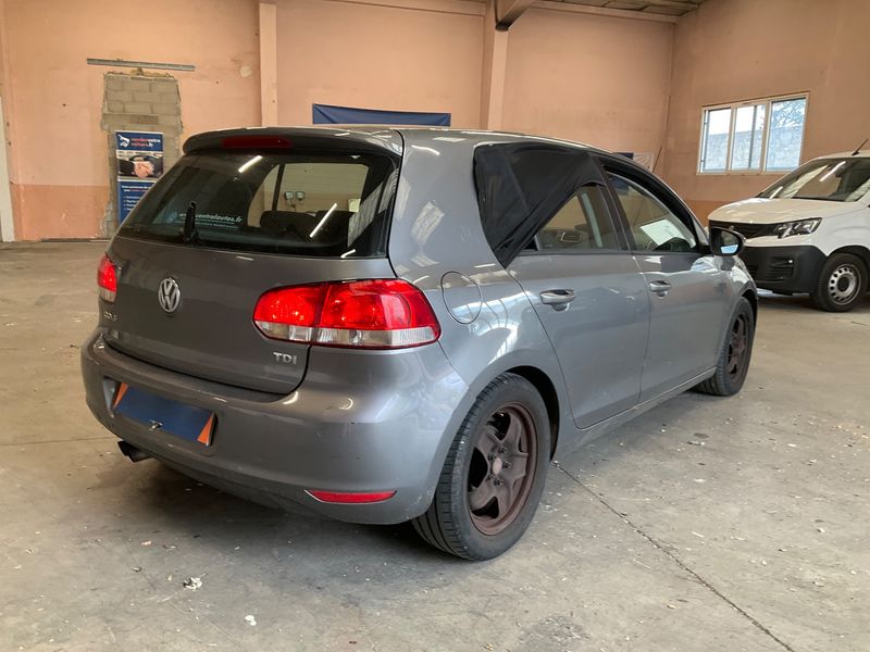 Volkswagen Golf VI 2.0 TDI Comfortline — zdjęcie 2