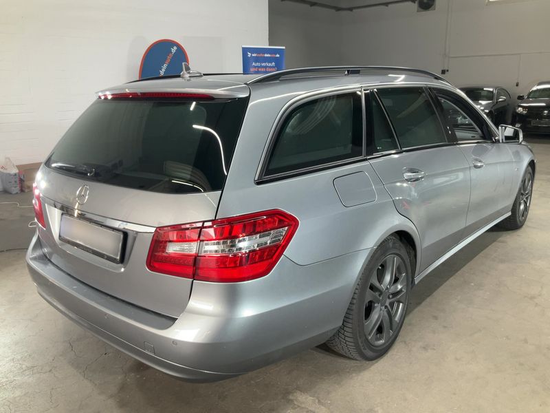 Mercedes-Benz E-Klasse E 220 CDI T BlueEfficiency — zdjęcie 6