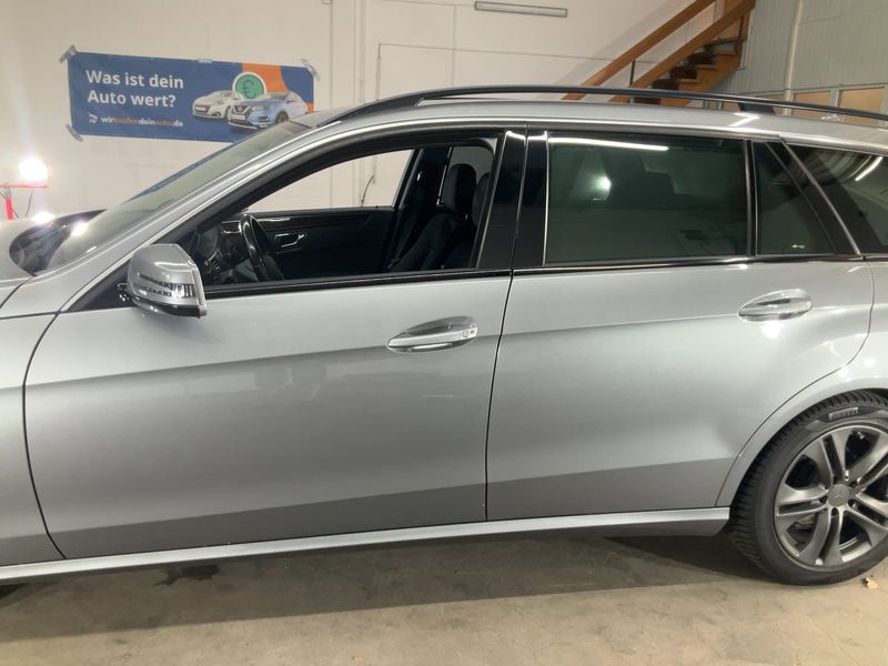 Mercedes-Benz E-Klasse E 220 CDI T BlueEfficiency — zdjęcie 4