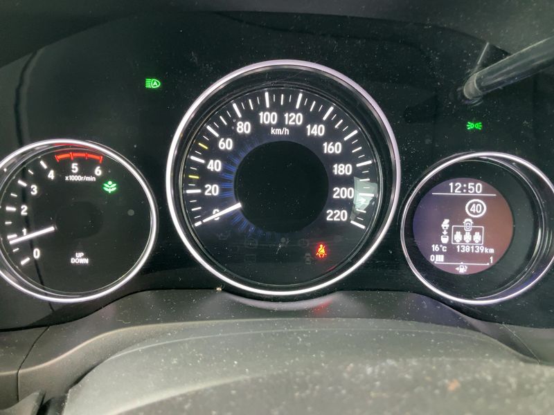 Honda HR-V 1.6 DTEC Elegance — zdjęcie 13