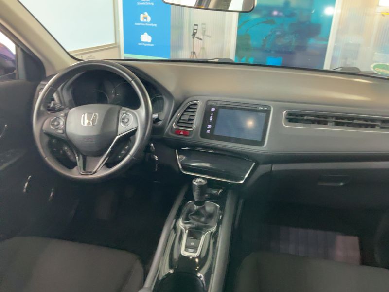 Honda HR-V 1.6 DTEC Elegance — zdjęcie 12