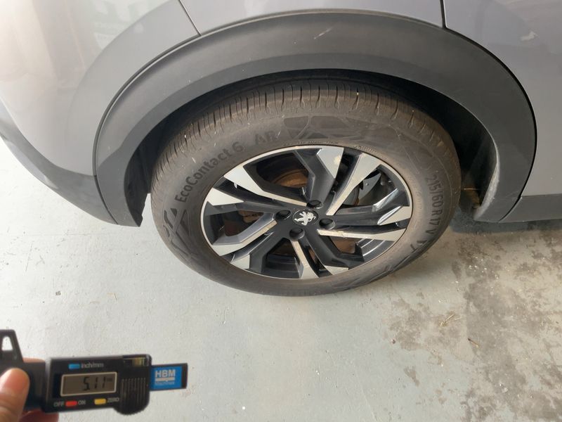 Peugeot 2008 electric drive 100 kW e Allure 2020 – снимка 9