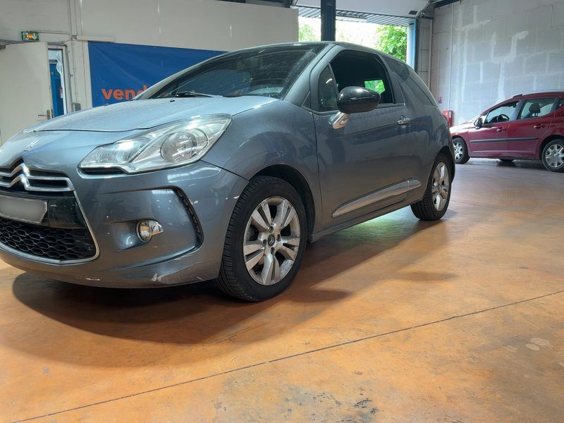Citroen DS3 1.6 HDi SoChic 2011 – снимка 2