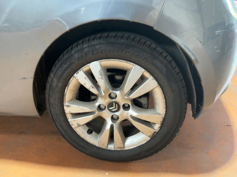 Citroen DS3 1.6 HDi SoChic 2011 – снимка 5