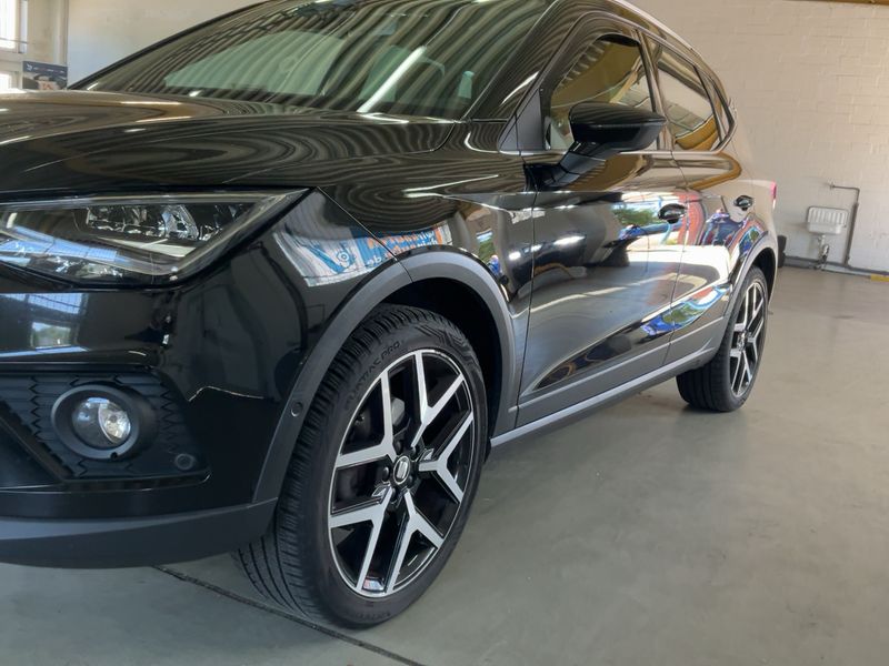 Seat Arona 1.0 TSI FR — zdjęcie 2