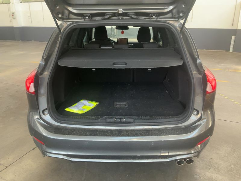 Ford Focus 1.0 EcoBoost Mild-Hybrid ST-Line 2021 – снимка 15