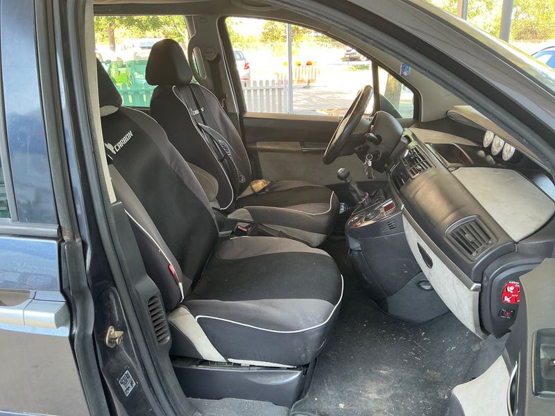 Citroen C8 2.2 HDi Exclusive — zdjęcie 3