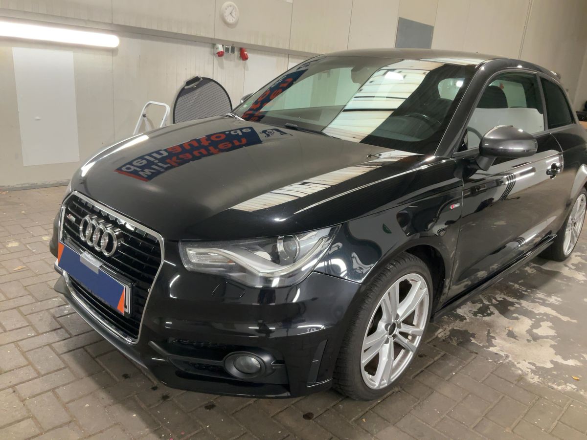 Audi A1 1.4 TFSI S line Sportpaket