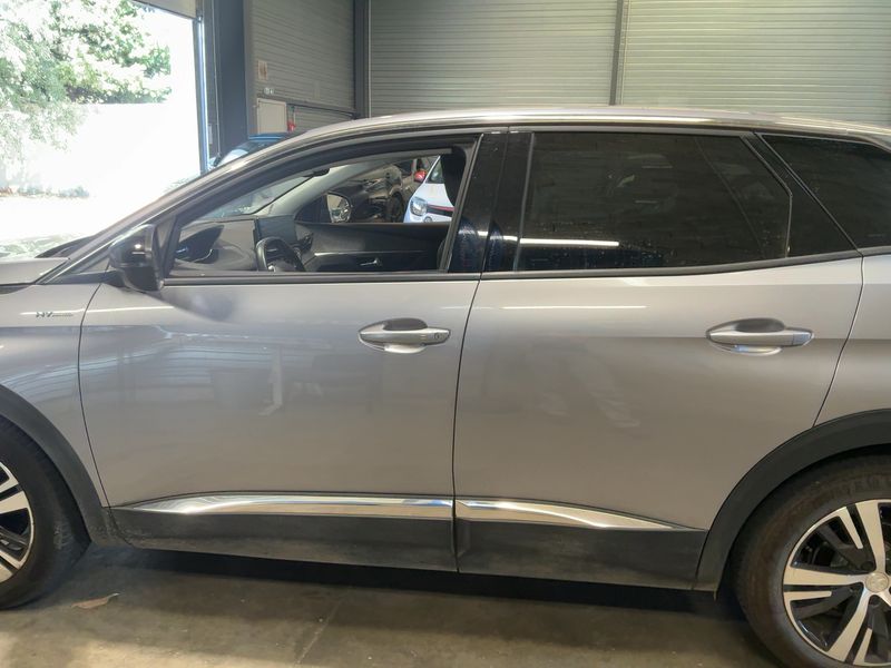 Peugeot 3008 1.6 Hybrid Allure Pack — zdjęcie 4