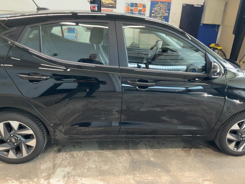Hyundai i10 1.0 Trend — zdjęcie 7