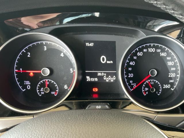 Volkswagen Touran 1.6 TDI Advance BlueMotion Tech — zdjęcie 13