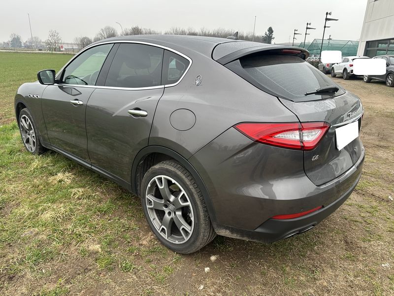 Maserati Levante 3.0 V6 Diesel — zdjęcie 3
