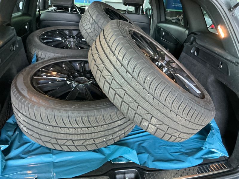 Mercedes-Benz GLC-Klasse GLC 250 d 4Matic AMG Line 2017 – снимка 15
