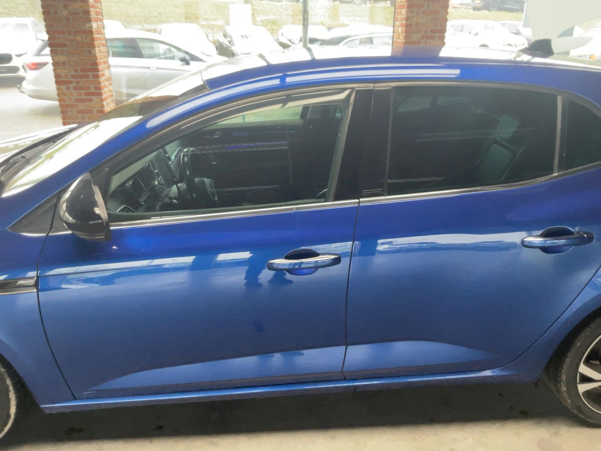 Renault Megane 2017 — photo 5