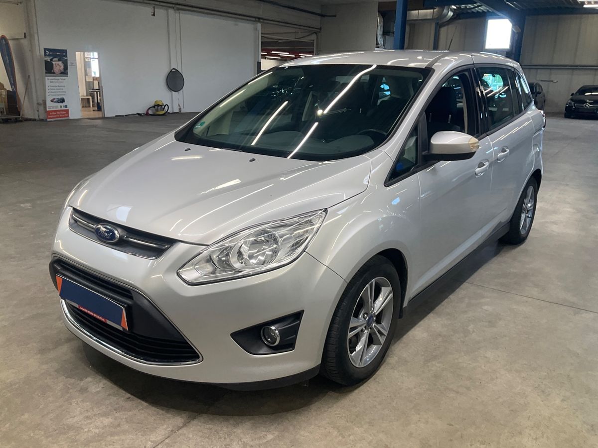 Ford Grand 2015