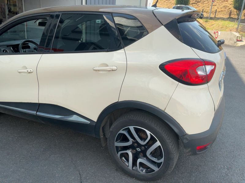 Renault Captur 0.9 Energy Hypnotic 2016 – снимка 6