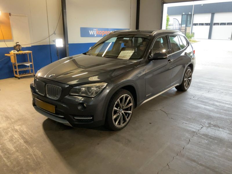 X1 sDrive 20i