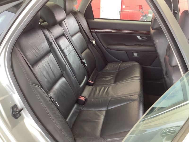 Volvo S80 2.4 Momentum — zdjęcie 14