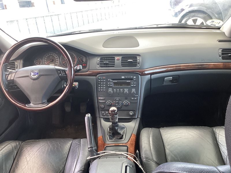 Volvo S80 2.4 Momentum — zdjęcie 12