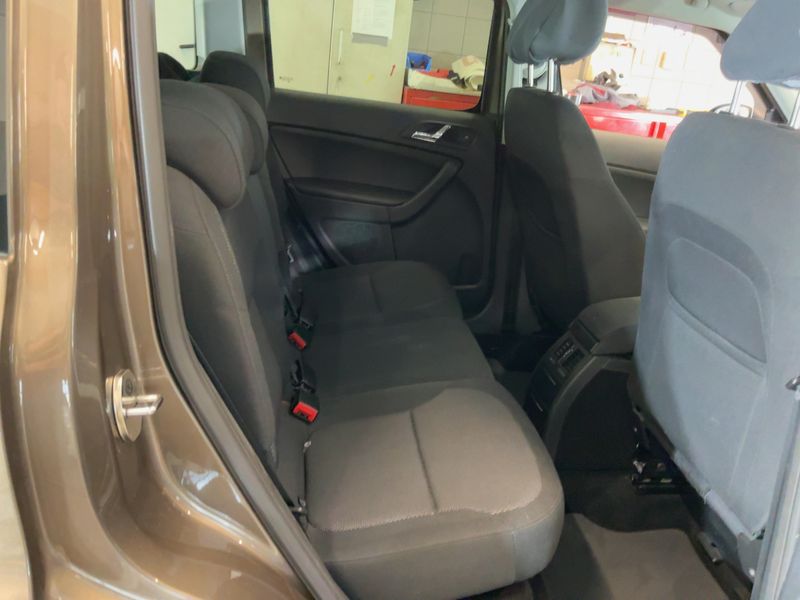 Skoda Yeti 1.6 TDI Ambition Outdoor — zdjęcie 14