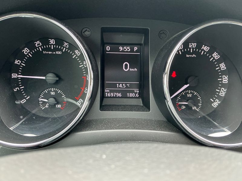 Skoda Yeti 1.6 TDI Ambition Outdoor — zdjęcie 13
