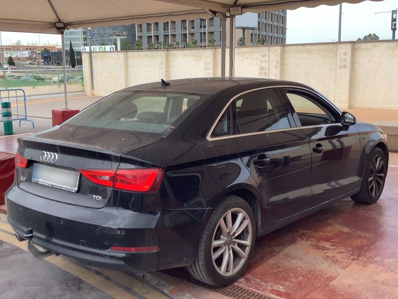 Audi A3 Limousine 1.6 TDI Ambiente 2015 – снимка 8