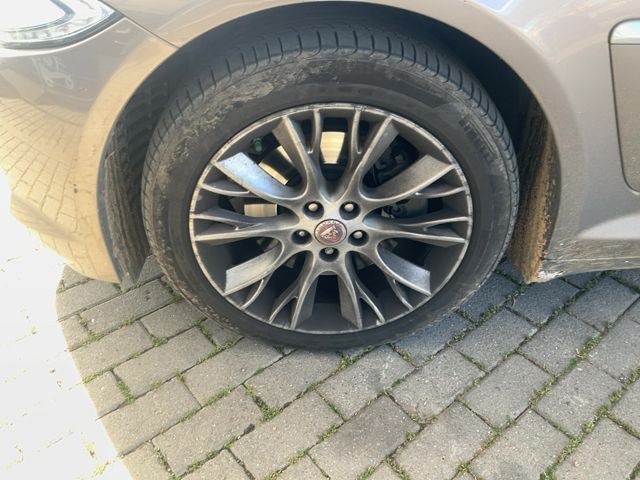 Jaguar XF 2015 — photo 4