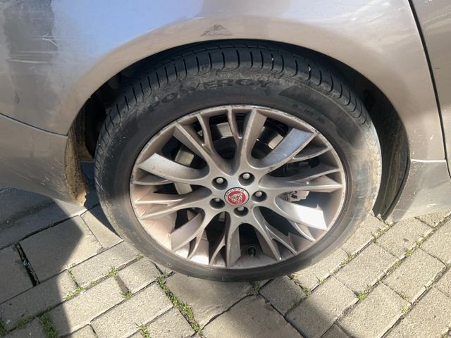 Jaguar XF 2015 — photo 10