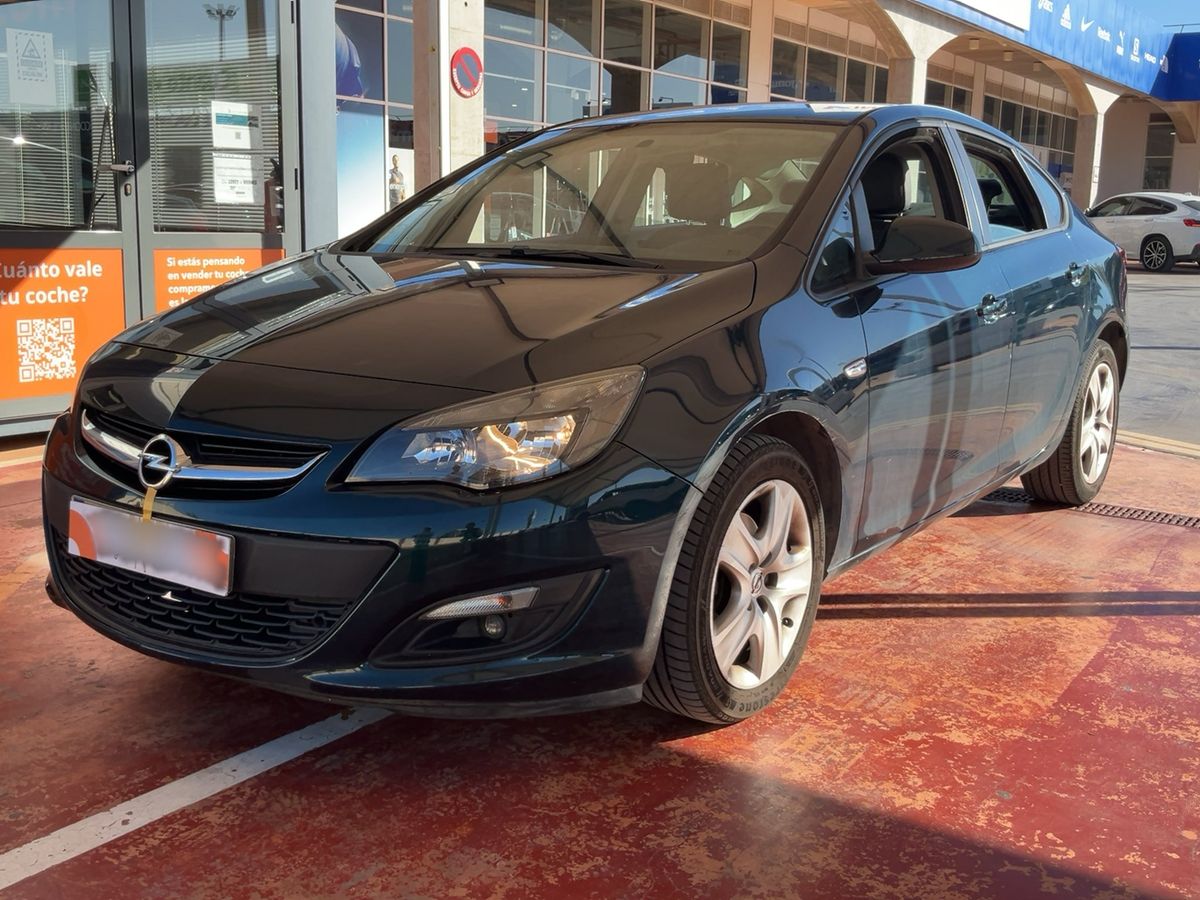 Opel Astra 2014