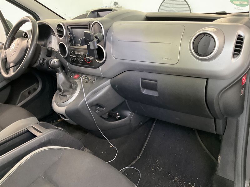 Citroen Berlingo 1.6 Blue-HDi Selection 2016 – снимка 36