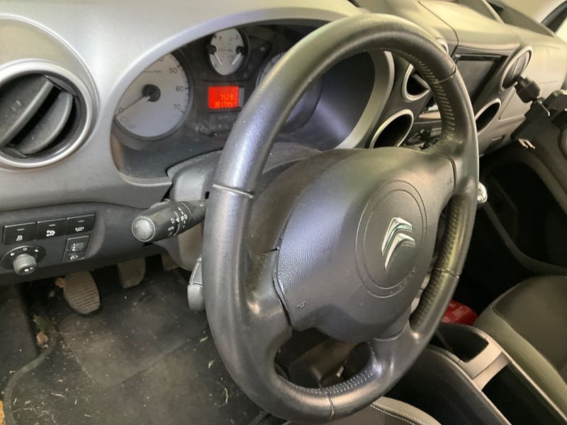 Citroen Berlingo 1.6 Blue-HDi Selection 2016 – снимка 39