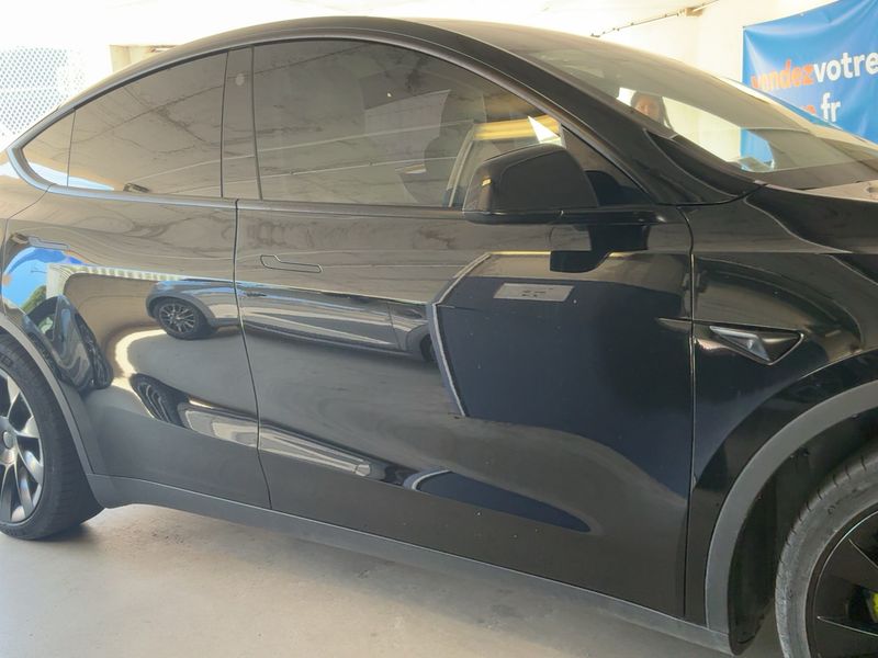 Tesla Model Y Max Range Dual AWD AWD — zdjęcie 7