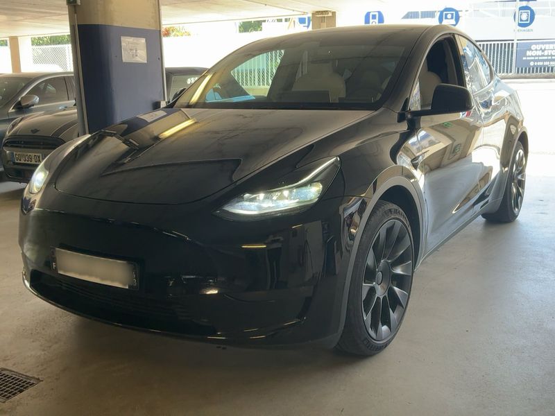 Tesla Model Y Max Range Dual AWD AWD