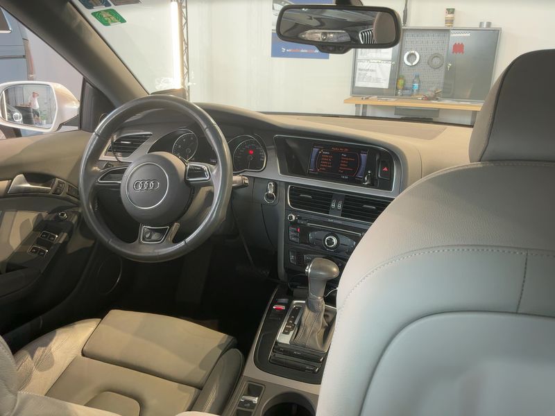 Audi A5 2.0 TFSI — zdjęcie 12