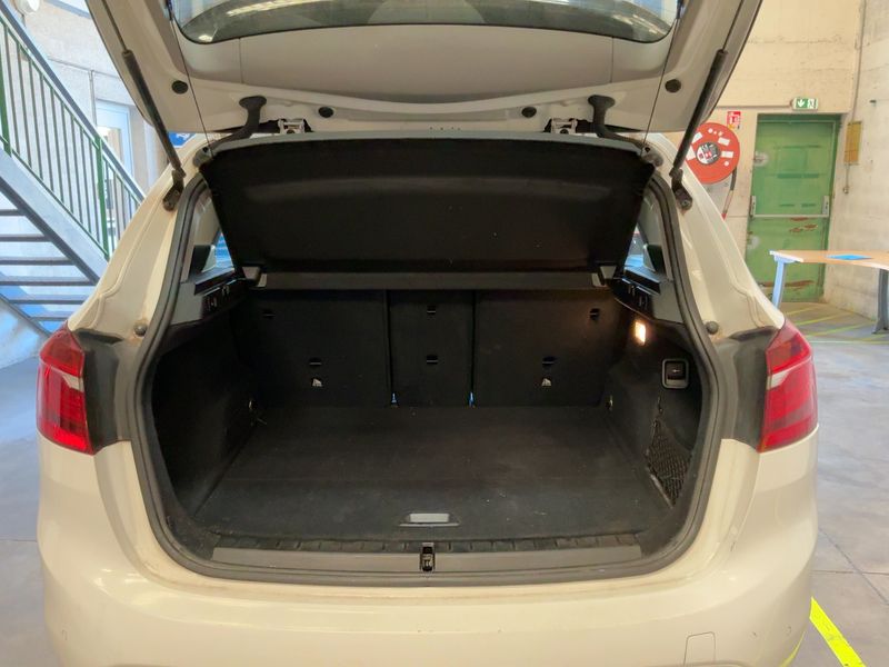 BMW 2er 218i Active Tourer Lounge 2016 – снимка 7