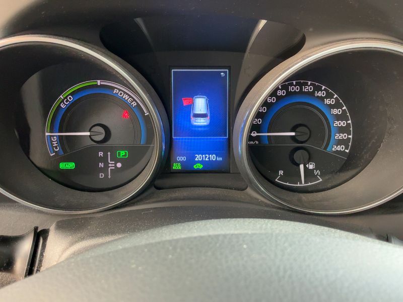 Toyota Auris Touring Sports 1.8 Hybrid Edition-S — zdjęcie 13
