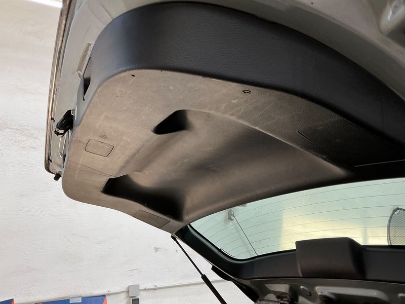 Toyota Auris Touring Sports 1.8 Hybrid Edition-S 2016 – снимка 24