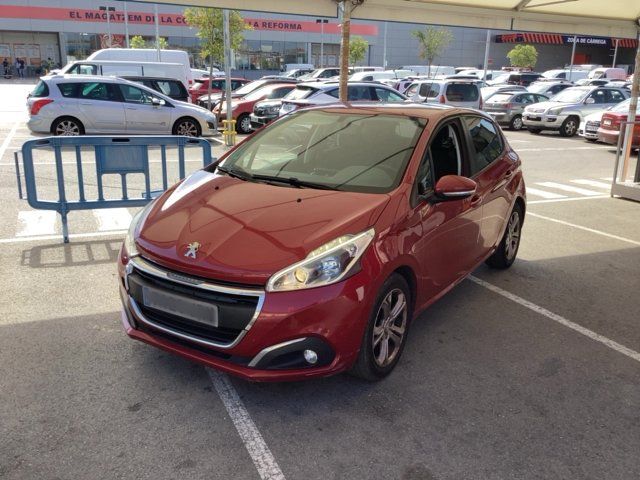 Peugeot 208 2016