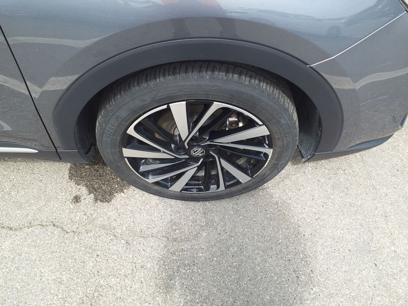 MG ZS 1.5 T-GDI Plug-in Hybrid Luxury 2025 – снимка 17
