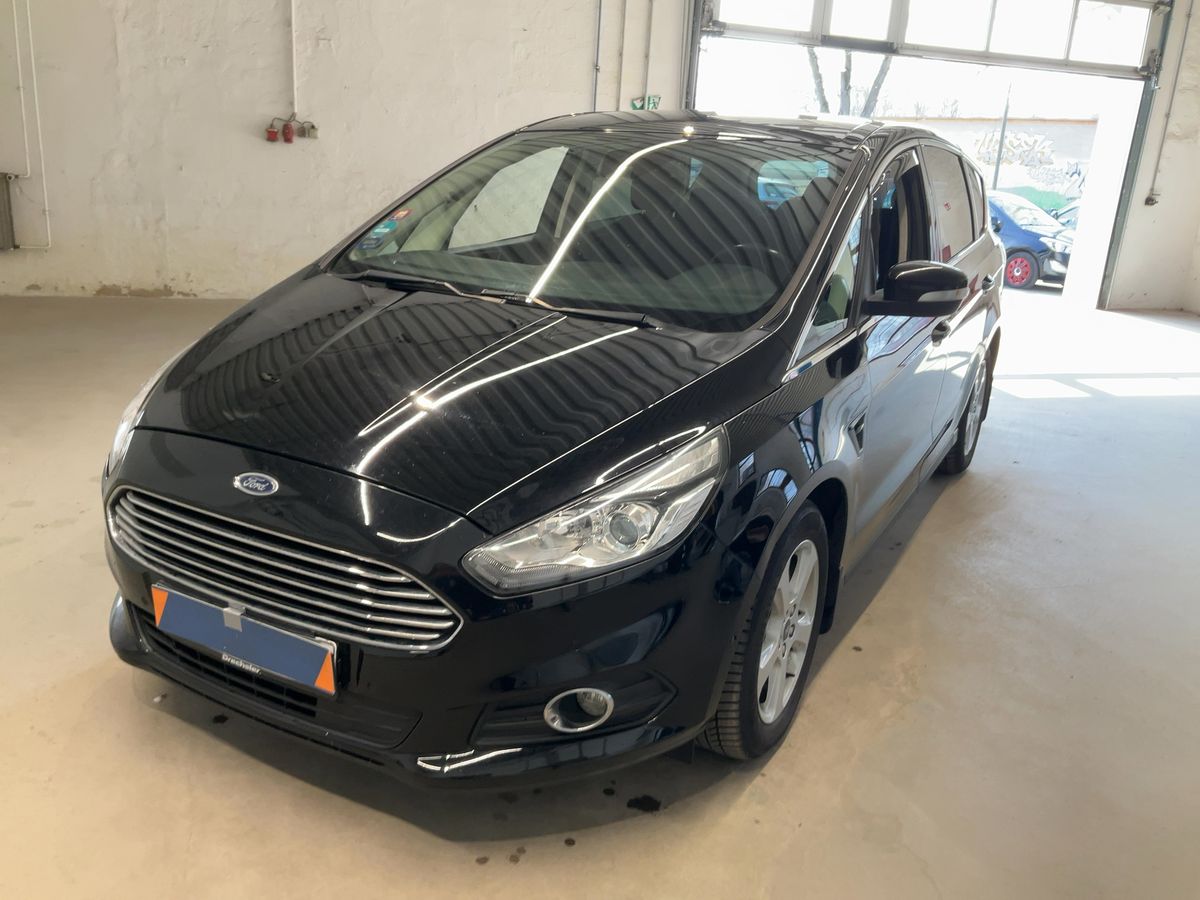 Ford S-Max 2017 — photo 1