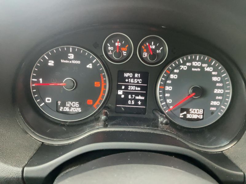 Audi A3 Sportback 2.0 TDI Attraction — zdjęcie 13