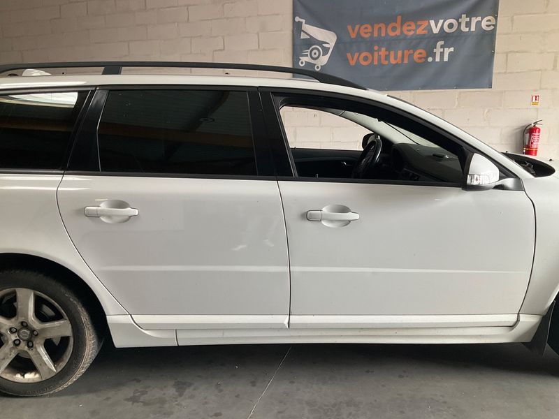 Volvo V70 2.5 T5 Momentum — zdjęcie 7