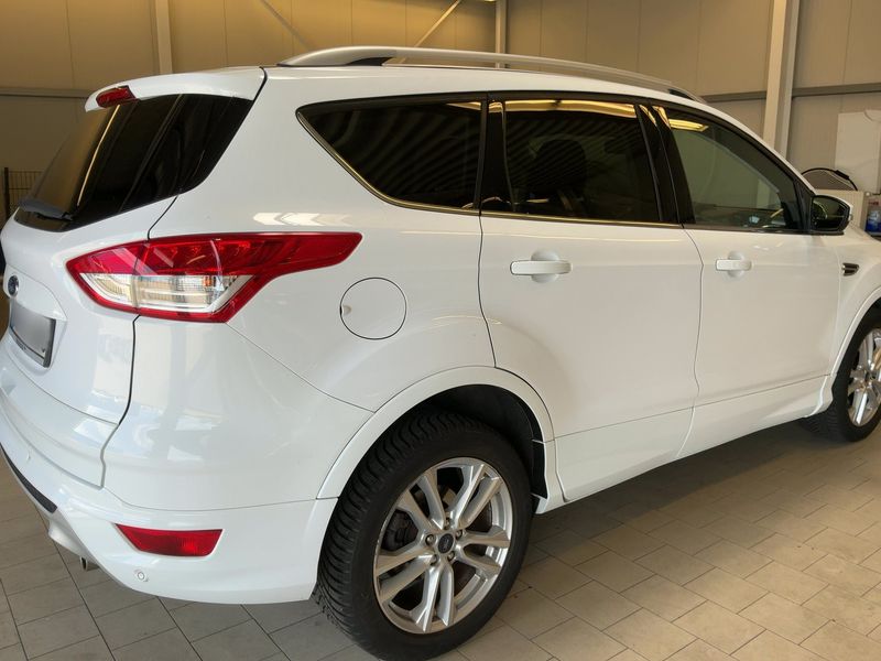Ford Kuga 2.0 TDCi Individual 2015 – снимка 8