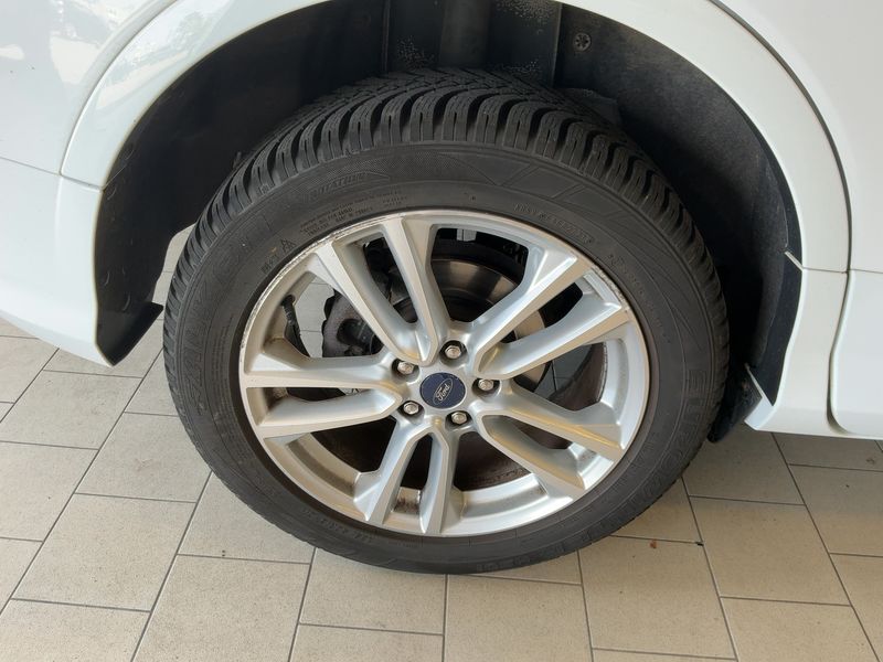 Ford Kuga 2.0 TDCi Individual 2015 – снимка 9