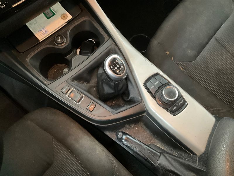BMW 1er 118d Advantage 2017 – снимка 35