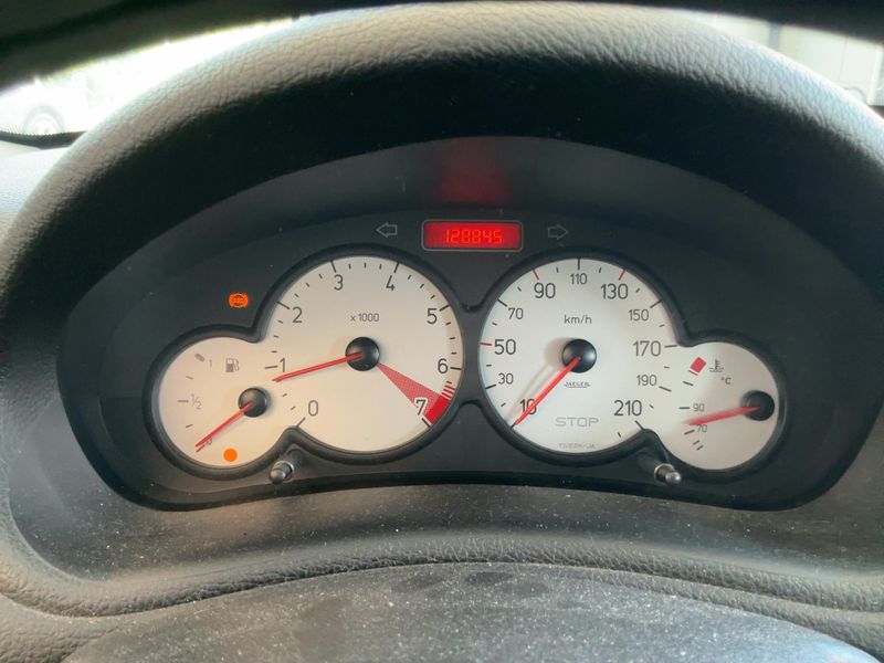Peugeot 206 1.4 X-Line — zdjęcie 4